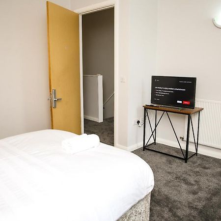 Crystal Home Manchester Ngoại thất bức ảnh