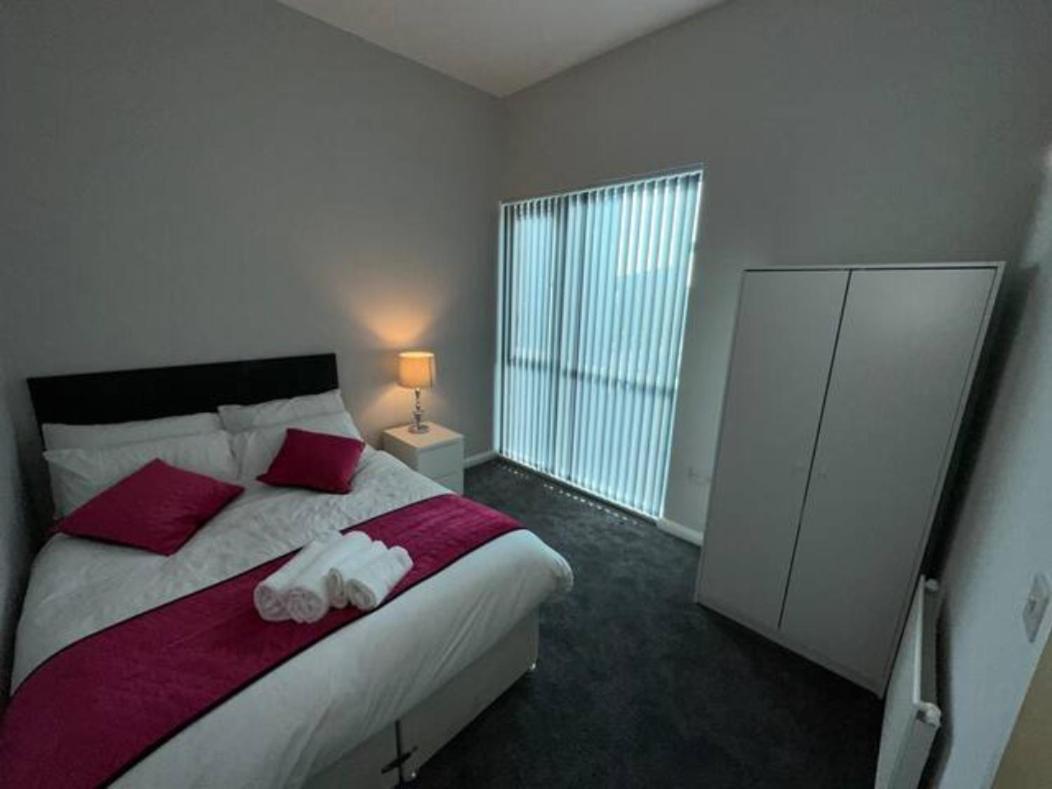 Crystal Home Manchester Ngoại thất bức ảnh